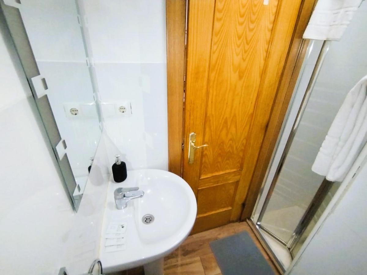 Puerta Del Sol - Apartamento Para 6 Madrid Eksteriør billede